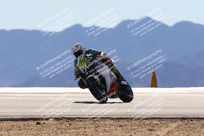 media/Dec-08-2024-CVMA (Sun) [[267e5a7075]]/Race 4-Amateur Supersport Middleweight/